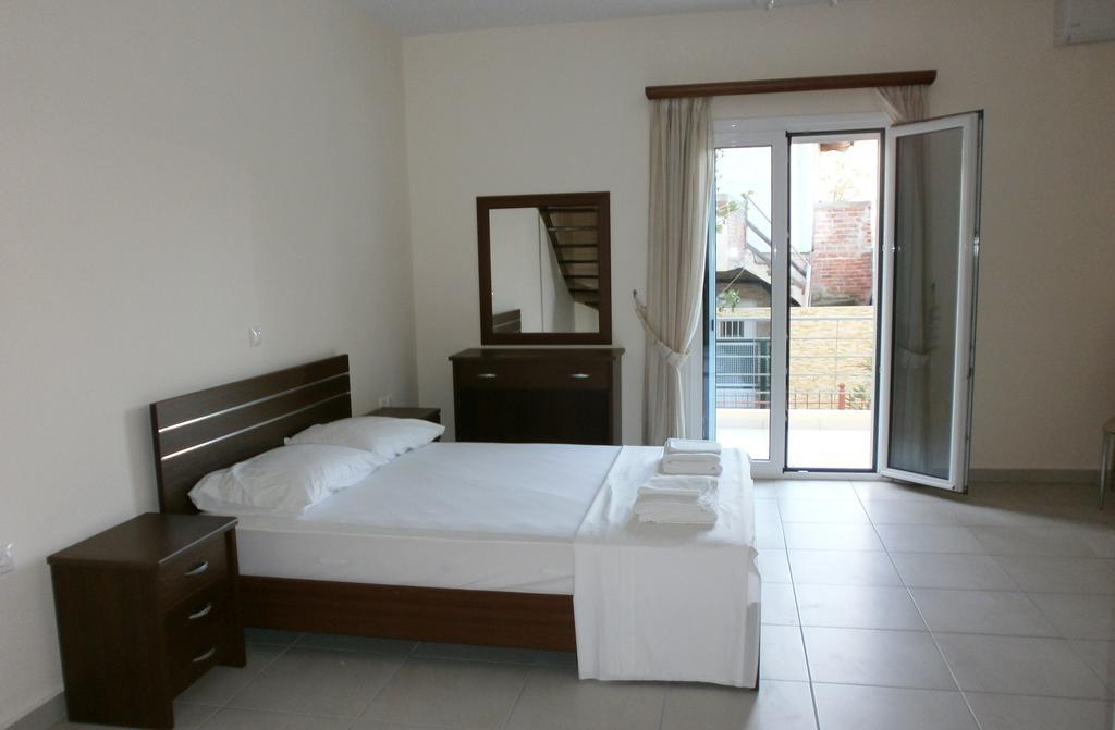 Artemis - Marina Apartments Evia Værelse billede