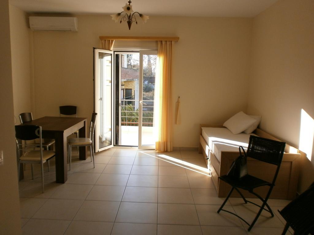 Artemis - Marina Apartments Evia Værelse billede